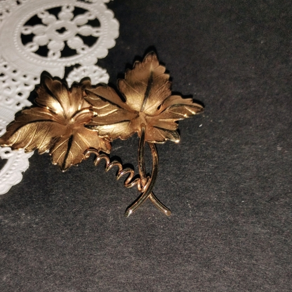 Elegant Gold tone Double Leaf Brooch
